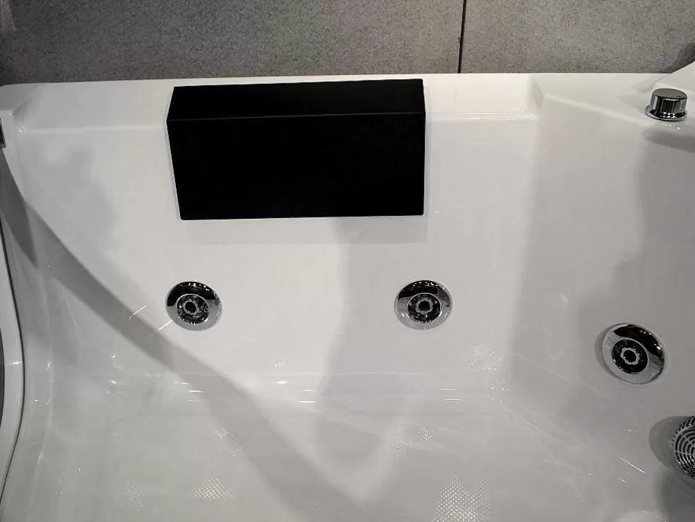 Shower & Design [Old Version]Banheira De Hidromassagem De Canto Em Vidro Evelina - 2 Lugares - 330 L - 138*138*A63 Cm* Banheira De Hidromassagem