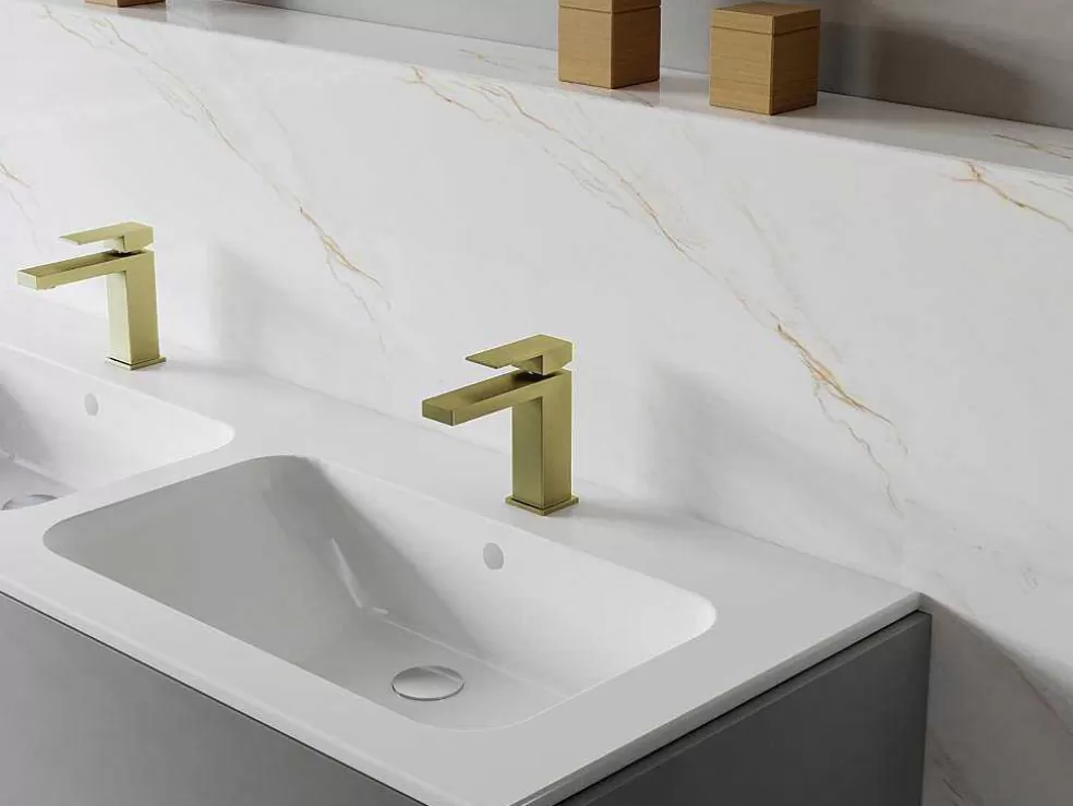 Shower & Design Torneira Misturadora Mecanica Quadrada A15,7 Cm Dourado Acabamento Acetinado - Vipava* Torneira