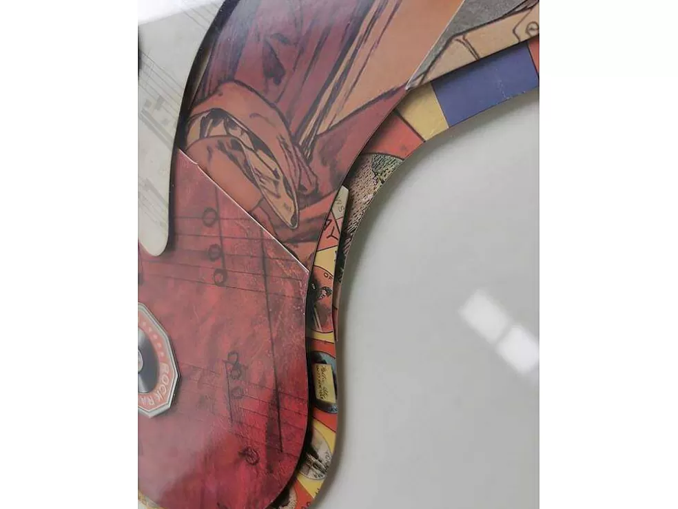 OZAIA Quadro Multicolor Colagem Guitarra Efeito 3D Com Moldura Preta De 50 X 70 Cm - Hero* Quadro